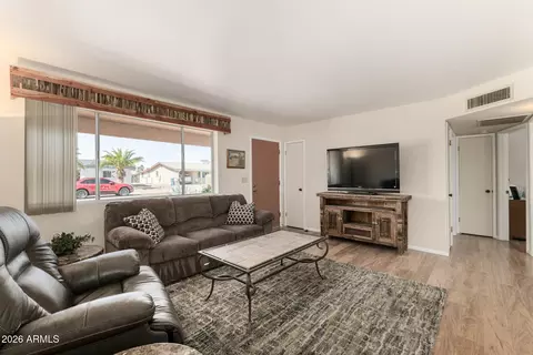 Living - 1379 S Main Dr, Apache Junction, AZ 85120 photo 4 of 5