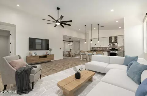 2418 E Amelia Ave, Phoenix, AZ 85016