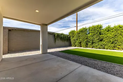 Exterior - 2418 E Amelia Ave, Phoenix, AZ 85016 photo 4 of 6