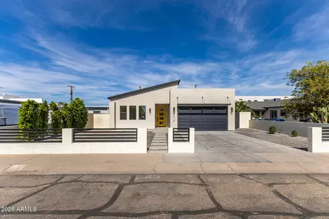 Exterior - 2418 E Amelia Ave, Phoenix, AZ 85016 photo 5 of 6