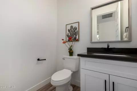 Bath - 2418 E Amelia Ave, Phoenix, AZ 85016 photo 5 of 5
