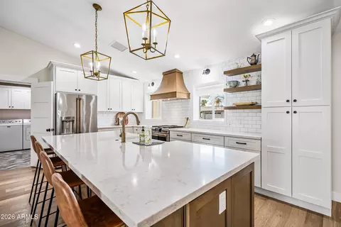 Kitchen - 4110 E Catalina Dr, Phoenix, AZ 85018 photo 2 of 10