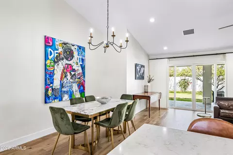 Dining - 4110 E Catalina Dr, Phoenix, AZ 85018 photo 2 of 2
