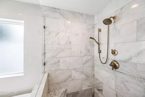 Bath - 4110 E Catalina Dr, Phoenix, AZ 85018 photo 2 of 7
