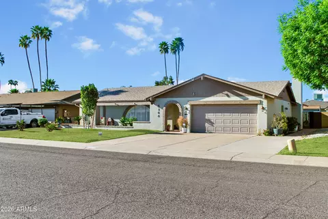 5144 W Las Palmaritas Dr, Glendale, AZ 85302
