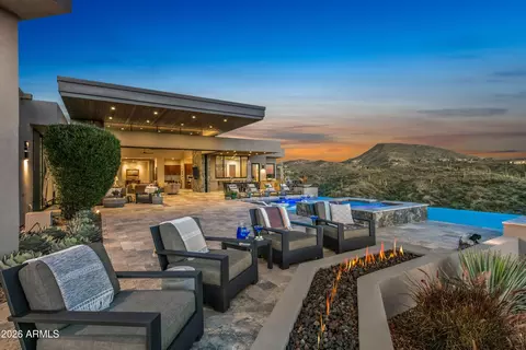 39897 N Father Kino Trl, Carefree, AZ 85377