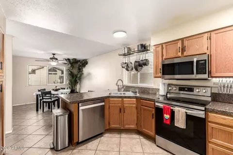 Kitchen - 4122 E Mountain Vista Dr, Phoenix, AZ 85048 photo 3 of 3