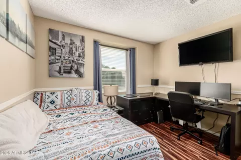 Bedroom - 4122 E Mountain Vista Dr, Phoenix, AZ 85048 photo 6 of 6