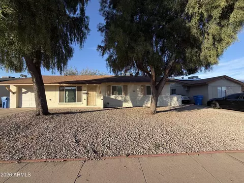 2514 W Larkspur Dr, Phoenix, AZ 85029