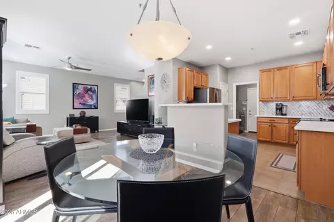 Dining - 3021 E Darrow St, Phoenix, AZ 85042 photo 1 of 1