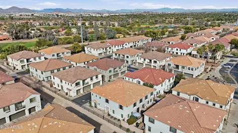 View/Area - 3021 E Darrow St, Phoenix, AZ 85042 photo 2 of 9