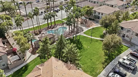 View/Area - 3021 E Darrow St, Phoenix, AZ 85042 photo 5 of 9