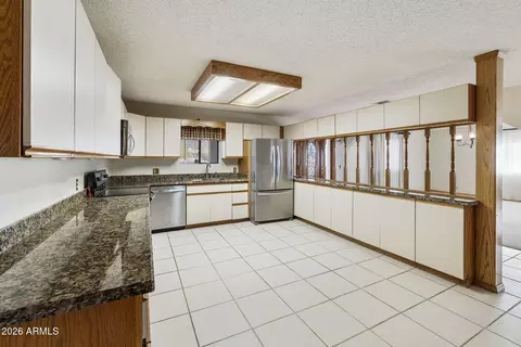Kitchen - 295 E Moon Vista St, Apache Junction, AZ 85119 photo 3 of 3