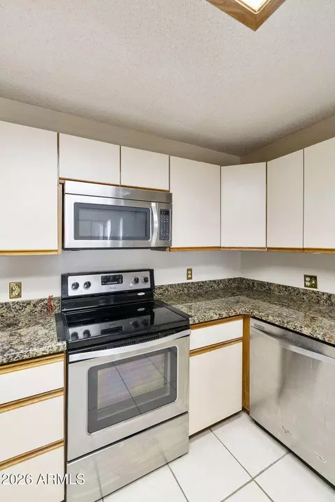 Kitchen - 295 E Moon Vista St, Apache Junction, AZ 85119 photo 2 of 3