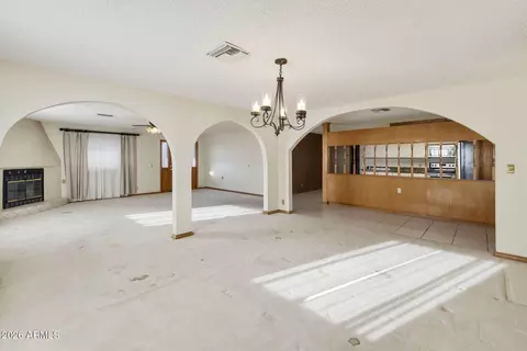 Living - 295 E Moon Vista St, Apache Junction, AZ 85119 photo 2 of 4