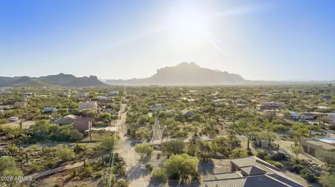 View/Area - 295 E Moon Vista St, Apache Junction, AZ 85119 photo 5 of 9