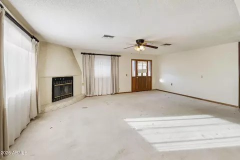 Living - 295 E Moon Vista St, Apache Junction, AZ 85119 photo 3 of 4