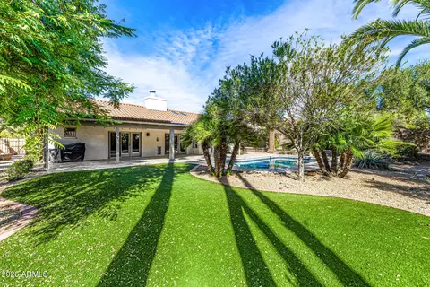 Exterior - 801 E Acoma Dr, Phoenix, AZ 85022 photo 6 of 15