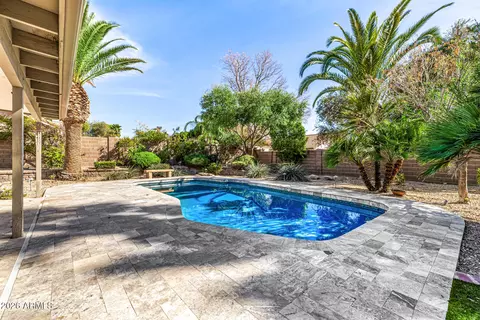 Exterior - 801 E Acoma Dr, Phoenix, AZ 85022 photo 8 of 15