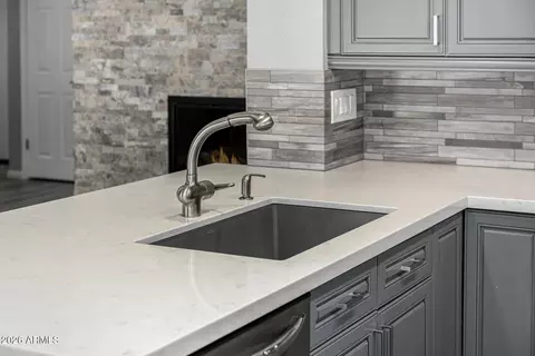 Kitchen - 801 E Acoma Dr, Phoenix, AZ 85022 photo 6 of 7