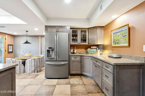 Kitchen - 3253 E Vogel Ave, Phoenix, AZ 85028 photo 2 of 5