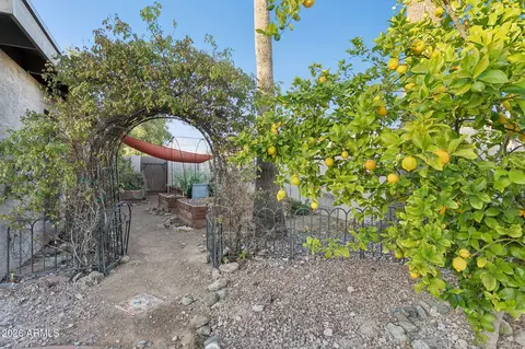 Exterior - 3253 E Vogel Ave, Phoenix, AZ 85028 photo 15 of 25