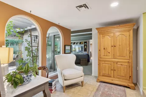 Entry Way - 3253 E Vogel Ave, Phoenix, AZ 85028 photo 1 of 5