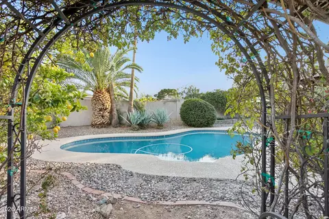 Exterior - 3253 E Vogel Ave, Phoenix, AZ 85028 photo 17 of 25
