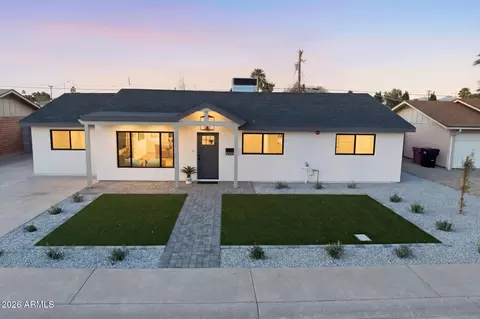 8520 E Highland Ave, Scottsdale, AZ 85251