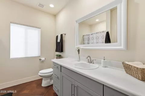 Bath - 2770 E Davis Pass, Eloy, AZ 85131 photo 3 of 4