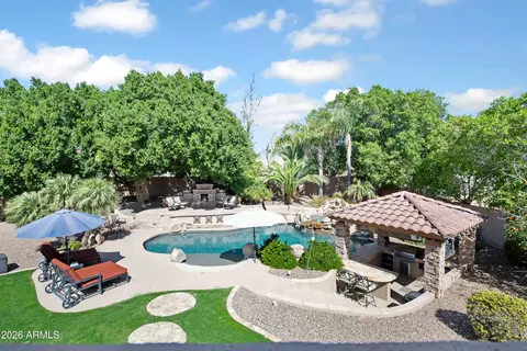7282 W Soft Wind Dr, Peoria, AZ 85383