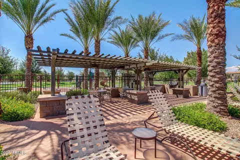 View/Area - 4707 E Thunderheart Trl #102, Gilbert, AZ 85297 photo 2 of 4
