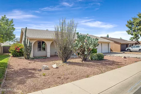 Exterior - 1919 E Auburn Dr, Tempe, AZ 85283 photo 2 of 9