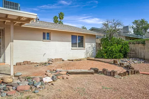 Exterior - 1919 E Auburn Dr, Tempe, AZ 85283 photo 8 of 9