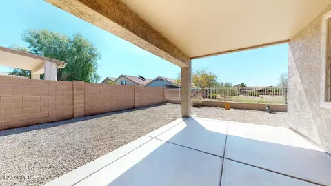Exterior - 871 E Sherri Dr, Gilbert, AZ 85296 photo 3 of 7