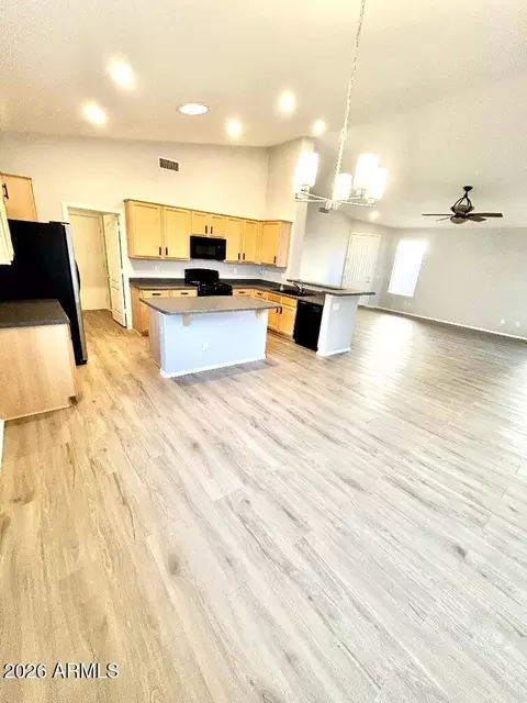 Kitchen - 871 E Sherri Dr, Gilbert, AZ 85296 photo 2 of 3