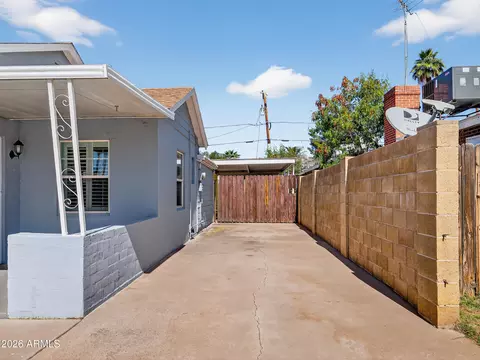 Exterior - 2242 E Harvard St, Phoenix, AZ 85006 photo 4 of 10