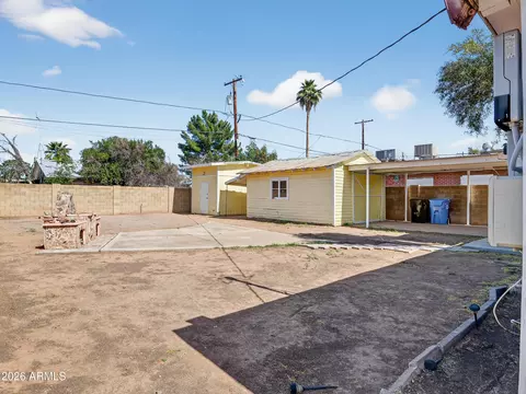 Exterior - 2242 E Harvard St, Phoenix, AZ 85006 photo 9 of 10
