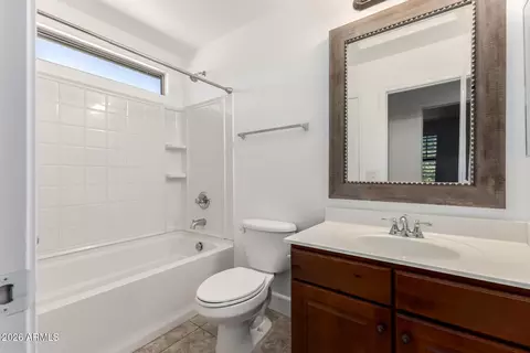 Bath - 4276 E Calistoga Dr, Gilbert, AZ 85297 photo 2 of 5