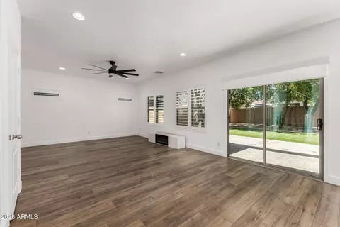 Living - 4276 E Calistoga Dr, Gilbert, AZ 85297 photo 1 of 6