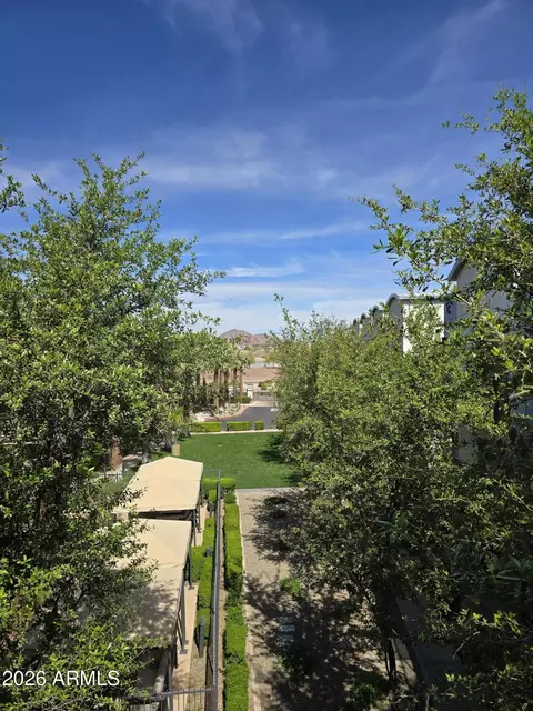 525 W Lakeside Dr W #125, Tempe, AZ 85281