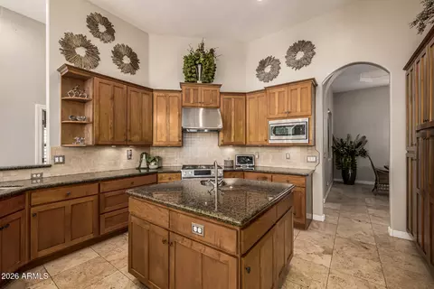 Kitchen - 4477 E Stanford Ave, Gilbert, AZ 85234 photo 4 of 8