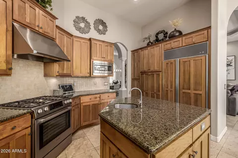 Kitchen - 4477 E Stanford Ave, Gilbert, AZ 85234 photo 8 of 8