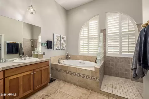 Bath - 4477 E Stanford Ave, Gilbert, AZ 85234 photo 3 of 9