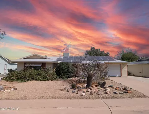 11819 N Hacienda Dr, Sun City, AZ 85351