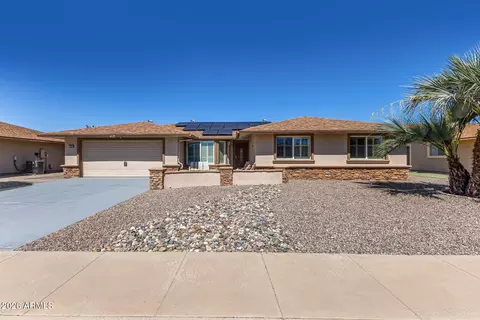 10018 W Oak Ridge Dr, Sun City, AZ 85351