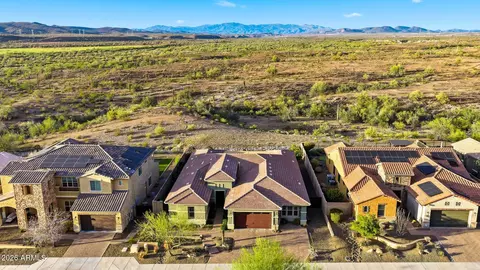10016 W White Feather Ln, Peoria, AZ 85383