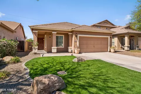 41330 N Salix Dr, San Tan Valley, AZ 85140