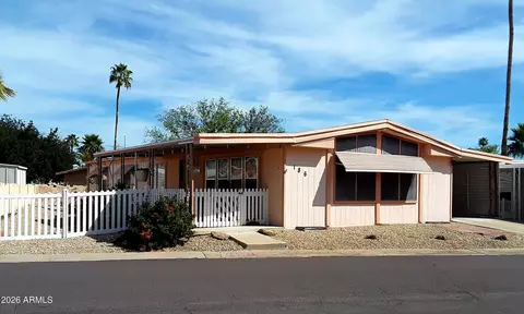 10701 N 99th Ave #186, Peoria, AZ 85345