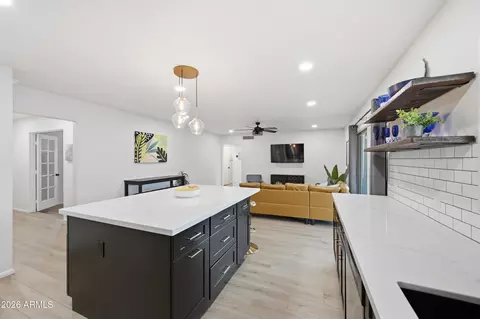 Kitchen - 2342 E Alameda Dr, Tempe, AZ 85282 photo 2 of 4